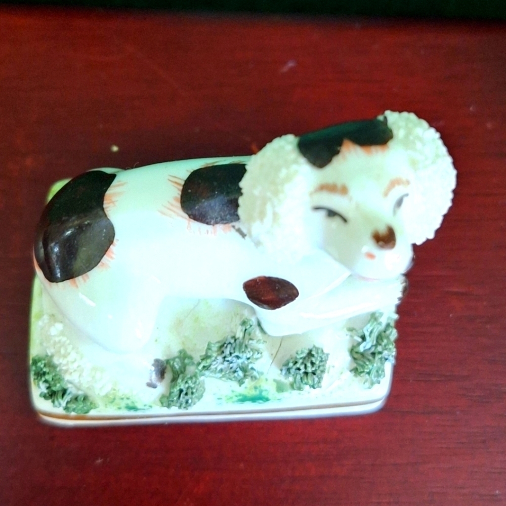 CHELSEA STAFFORDSHIRE PORCELAIN SPANIEL